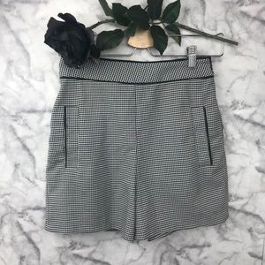 Zara Basic Shorts Small